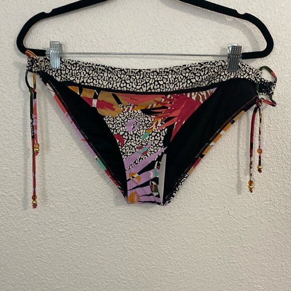 NWT- Bleu by Rod Beattie-Let's Get Loud Tie Side Bikini bottoms - Size 14 - Picture 3 of 9
